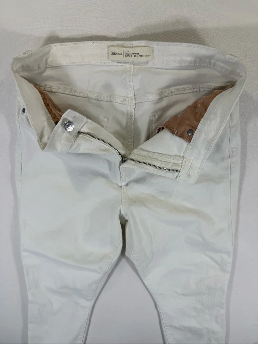 GAP classic modern styling